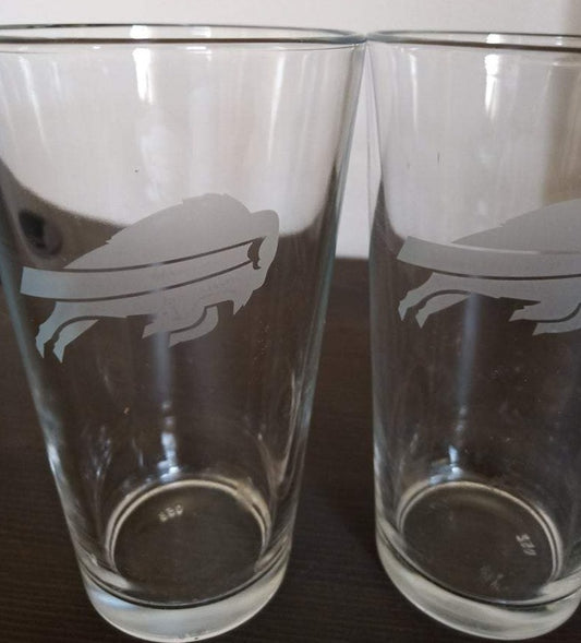 SET Buffalo Bills Custom Pint Pub Glasses Etched Tumbler Drinkware 16 oz. Cocktail Mixing Glass